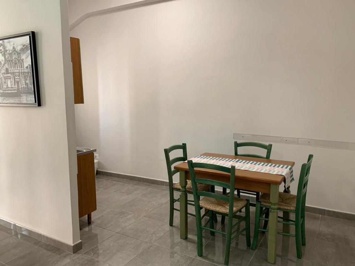 Mita Apartments คาตาเนีย ภายนอก รูปภาพ